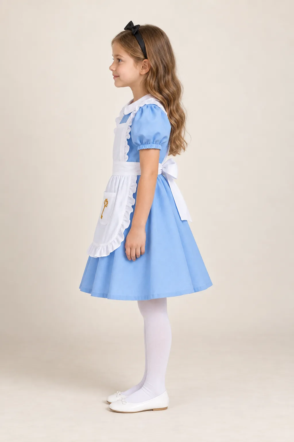 Costum Alice cu șorț brodat — de închiriat pentru copii (2)